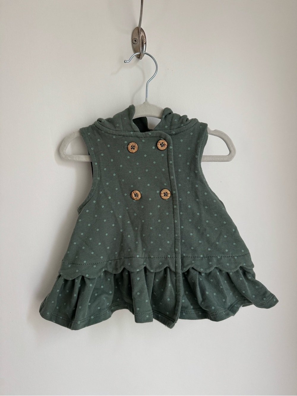 Tahari Hooded Ruffle Vest in Sage Green Polka Dot